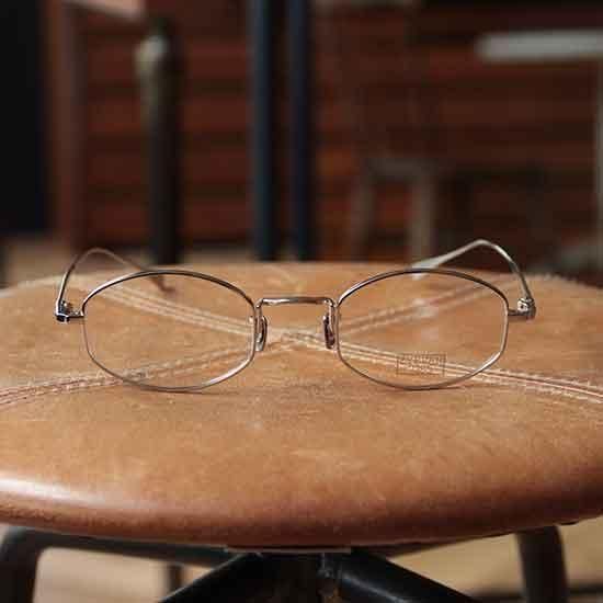 EYEVAN7285 model: 1017 col: 802