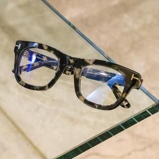 TOMFORD ダブルインデムニティー アイ カラー クォード 05A ダブル インデムニティー / TOM FORD