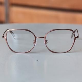 megane and e Cleo col.BR