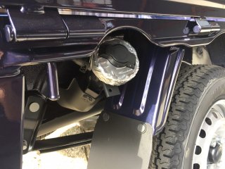 軽トラ用　ステンレス・アルミ縞板燃料キャップカバー ハイゼット S500P/S510P　燃料キャップカバー（アルミ縞板）