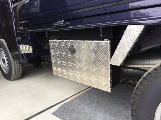 保障できる】 綺麗なアルミシマ板 綺麗なアルミシマ板 軽トラック リア