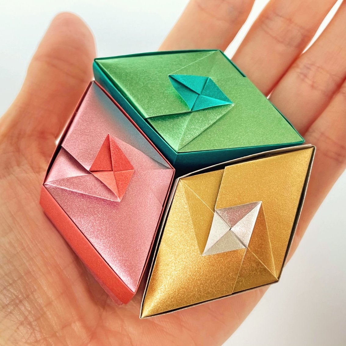 折り紙ひし形の箱2