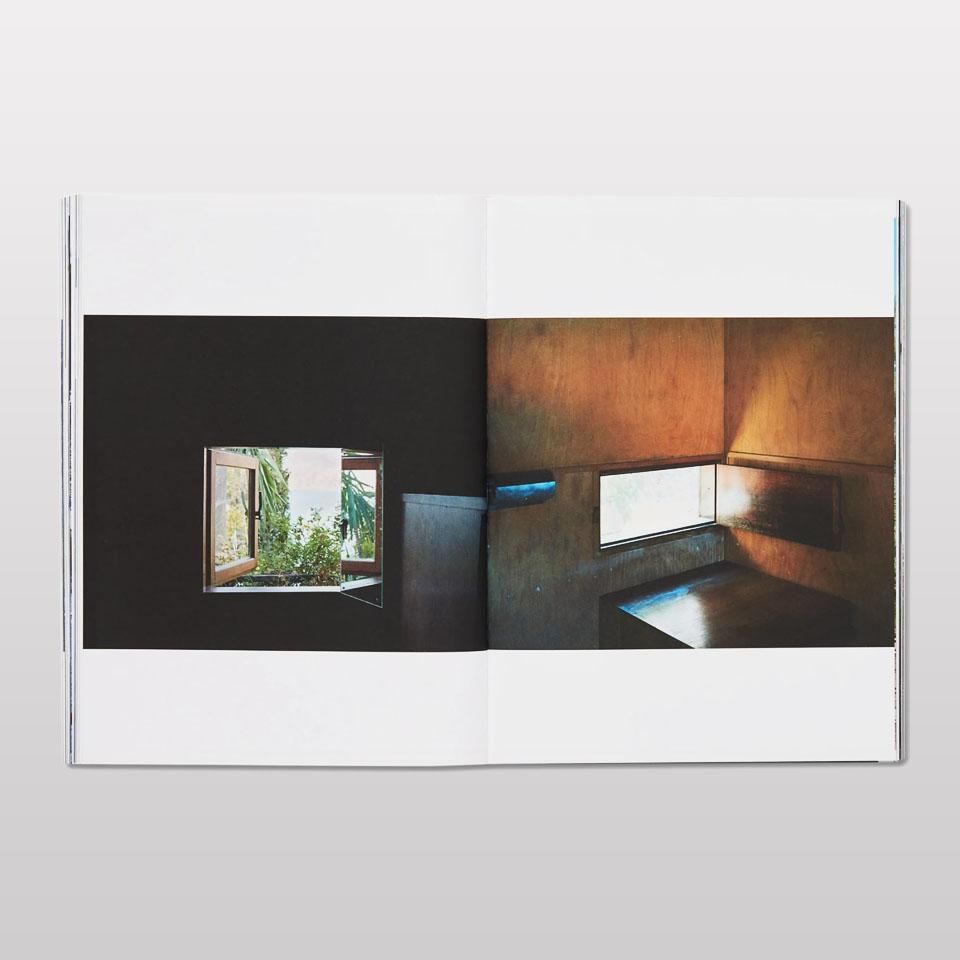 再入荷】LOOKING THROUGH Le Corbusier Windows - BOOK AND SONS