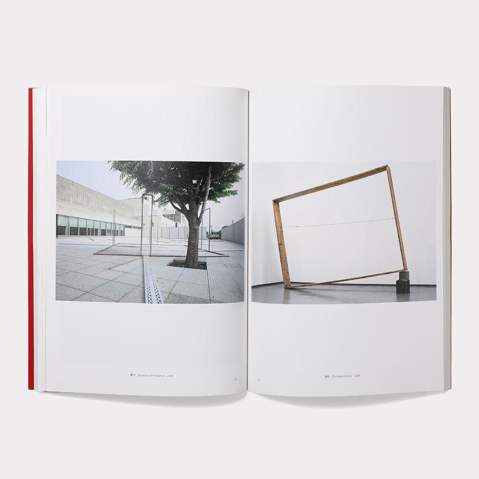 菅木志雄 〈もの〉の存在と〈場〉の永遠 - BOOK AND SONS