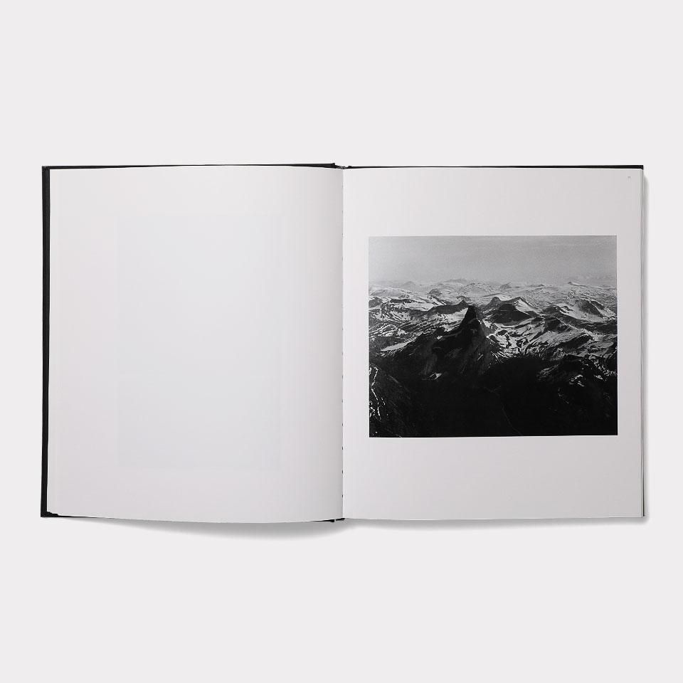 再入荷】Tom Sandberg: Photographs - BOOK AND SONS オンラインストア