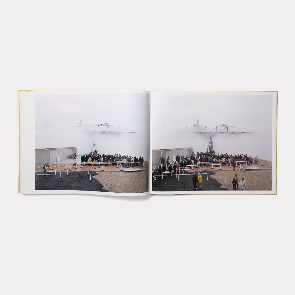 Massimo Vitali: Landscape With Figures - BOOK AND SONS オンラインストア