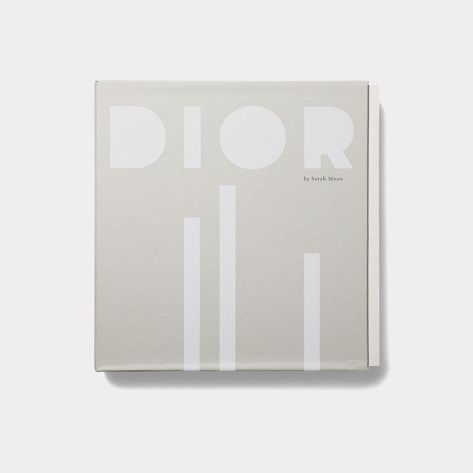 Dior discount white book