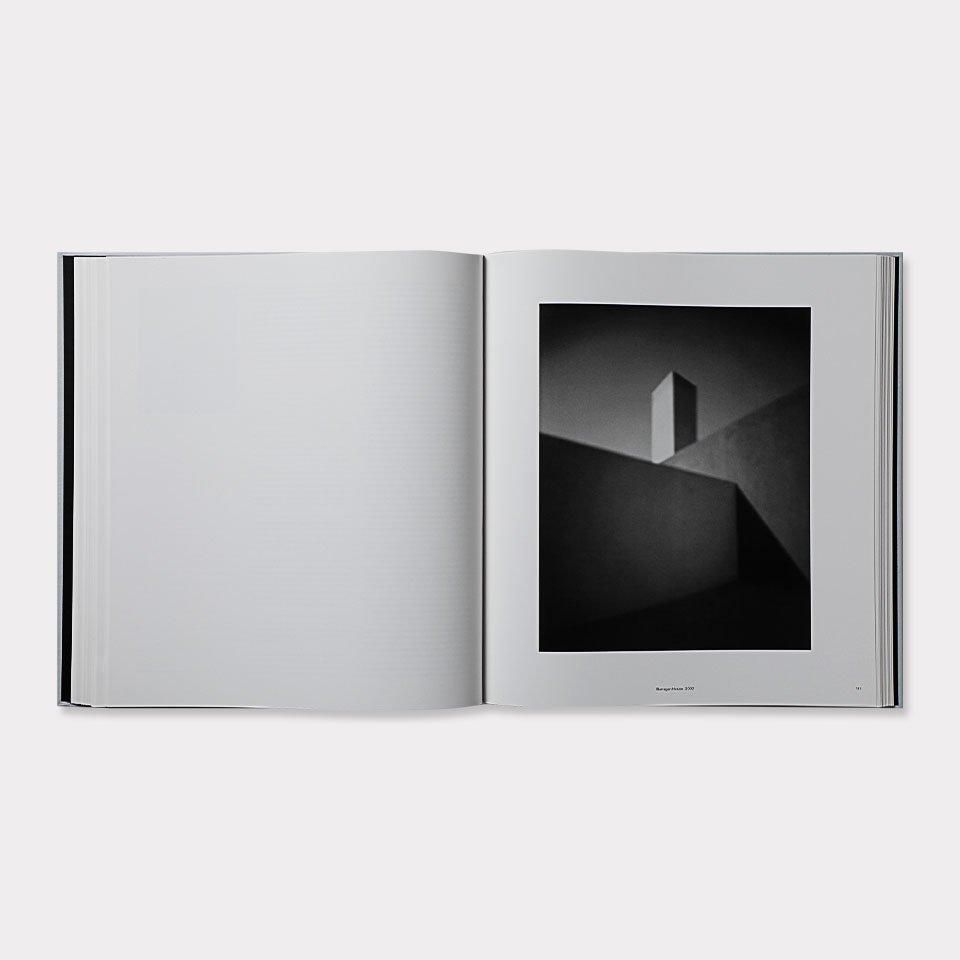Hiroshi Sugimoto: Time Machine - BOOK AND SONS オンラインストア Hiroshi Sugimoto: Time Machine - BOOK AND SONS オンラインストア
