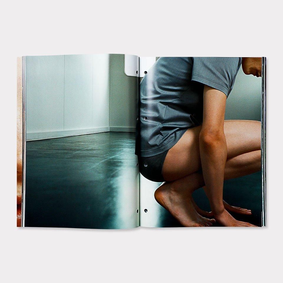 【新品】NORBERT SCHOERNER PRADA ARCHIVE写真集 Norbert Schoerner Prada Archive 1998-2002 – UNITOM