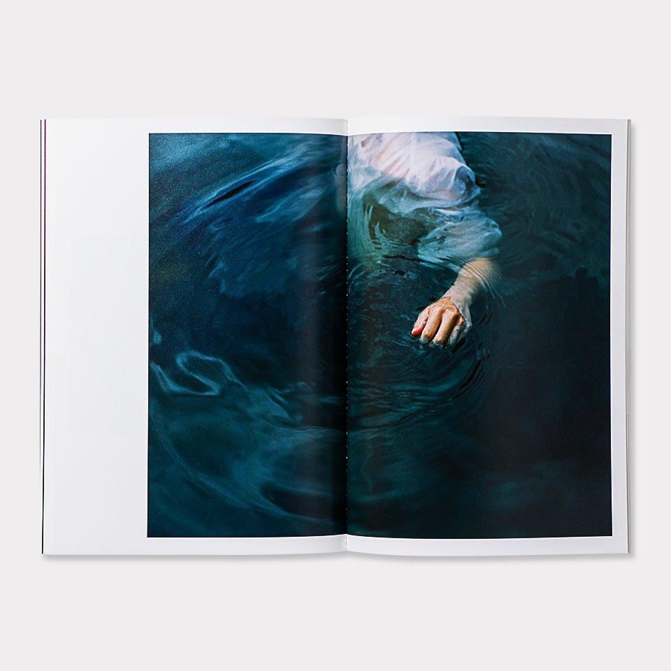 おひか　濃藍　大林直行　写真集 大林直行写真集「おひか 濃藍」 | Naoyuki Obayashi Online Store