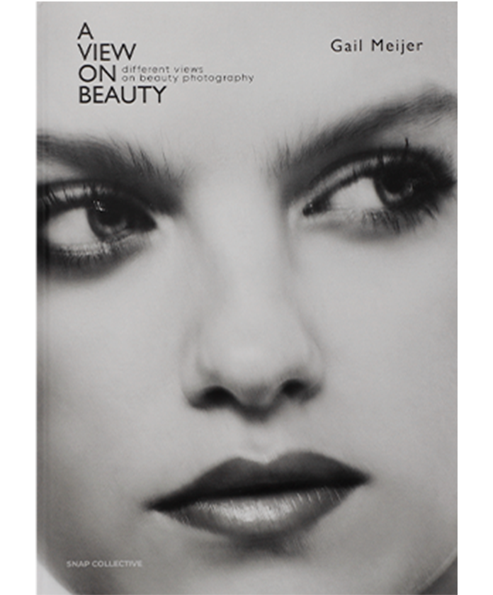 A VIEW ON BEAUTY/Gail Meijer