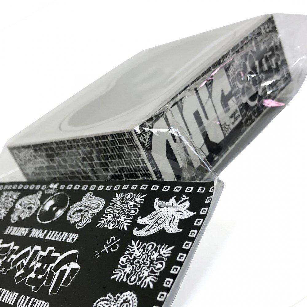 少年インザフッド」GRAFFITI POOL,ASH TRAY by K.C.V / GHETTO HOLLYWOOD - studio  PEAK△HOUR | STORE