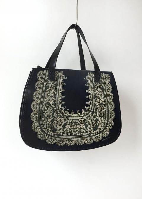 ハンドメイド　刺繍フレーム　完成品　藤本将　エイキンドラム cabinet ONLINE STORE