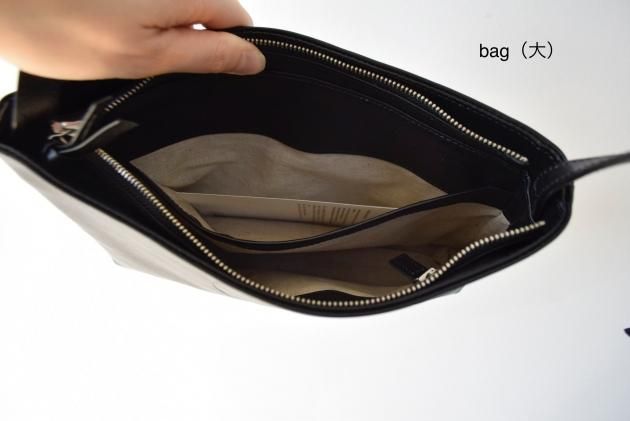 Naturally tanned leather shoulder( bag・pouch) | COSMIC