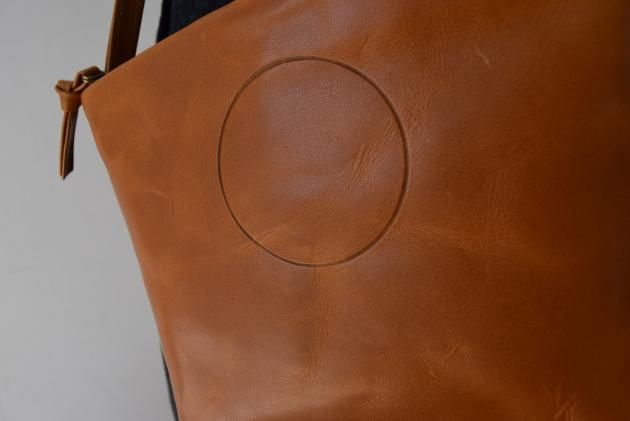 Naturally tanned leather shoulder( bag・pouch) | COSMIC Naturally tanned leather shoulder( bag・pouch) | COSMIC