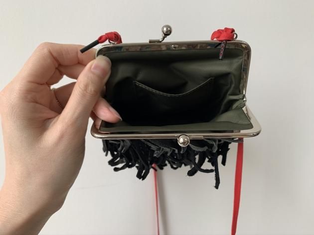 小物 JU JUCO / くせっ毛ガマ口ポーチ（ショルダー付き） - c a b i n e t