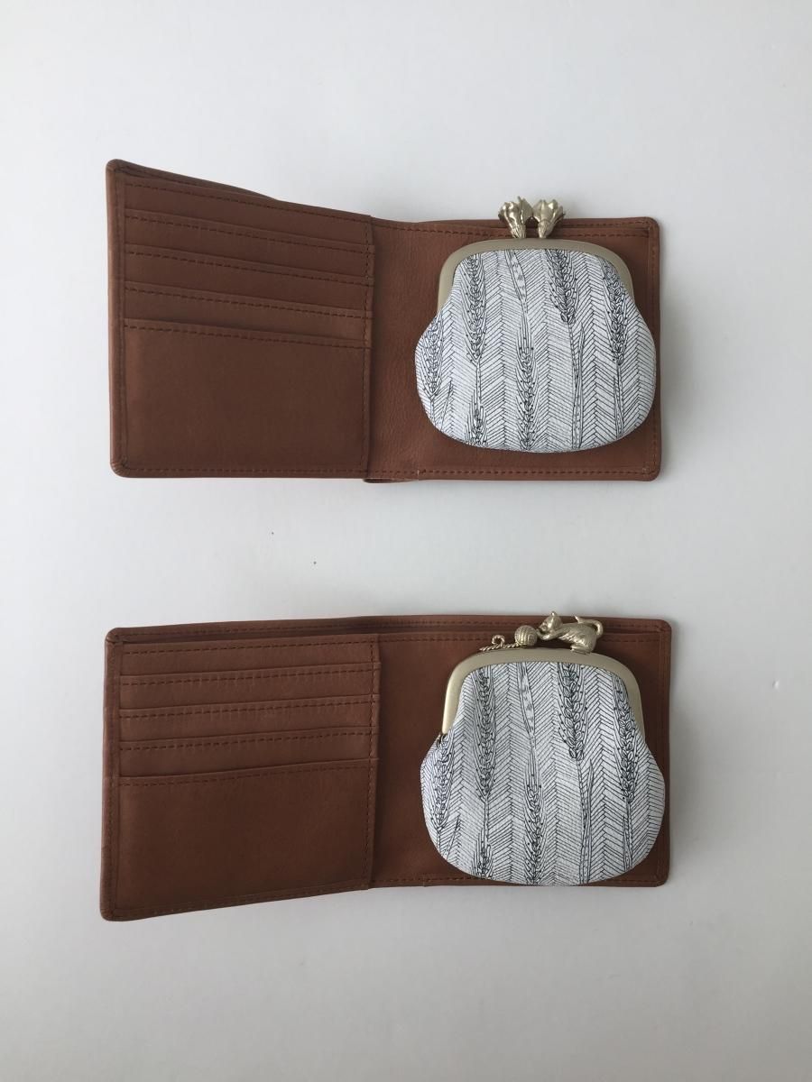 SAKURAYAMA /【 cabinet 限定モデル 10 】麦のがま口付き 折財布