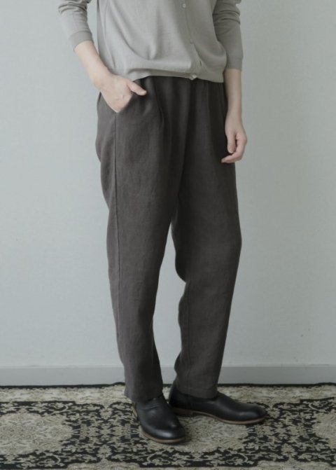 evam eva / linen narrow pants,