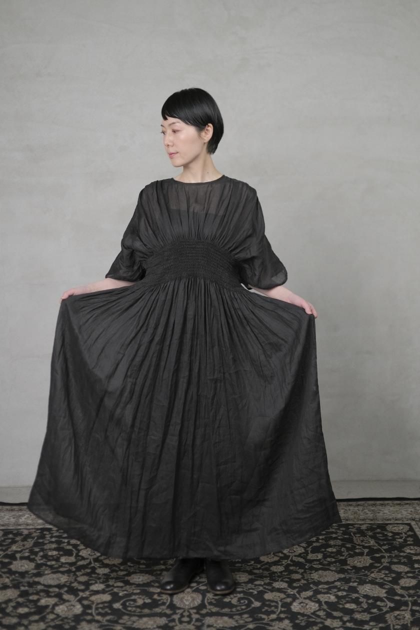 Back smocking dress - c a b i n e t O N L I N E S T O R E