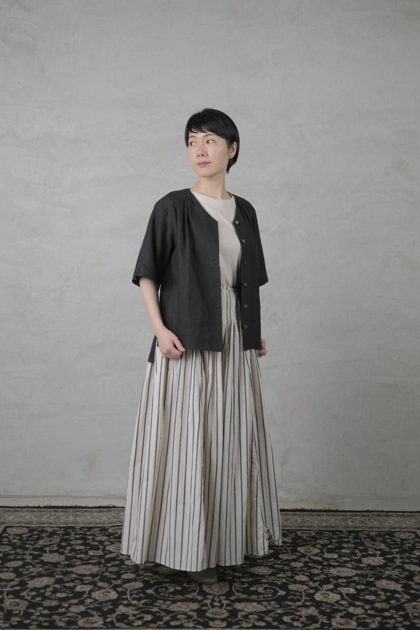 「高評価！」注目のレビュ リネンVネックシャツ E R O T S E N I L N O t e n i b a c - トップス