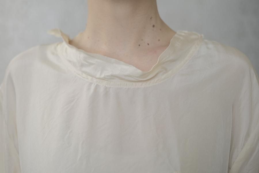 Souplesse silk T-shirt - c a b i n e t O N L I N E S T O R E