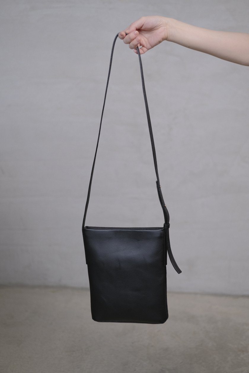 shoulder bag - c a b i n e t O N L I N E S T O R E