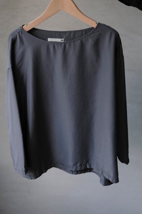 evam eva / silk pullover,