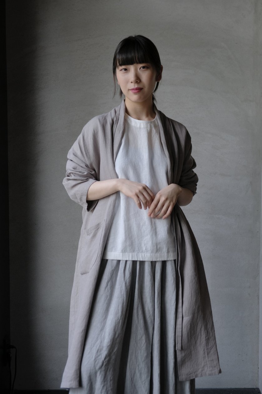 evam eva / linen robe | エヴァムエヴァ, 強撚のリネン糸を綾織の変形組織で織り上げ、自然な艶とくたっとした落ち感のある生地,  グレー - c a b i n e t　 O N L I N E　S T O R E