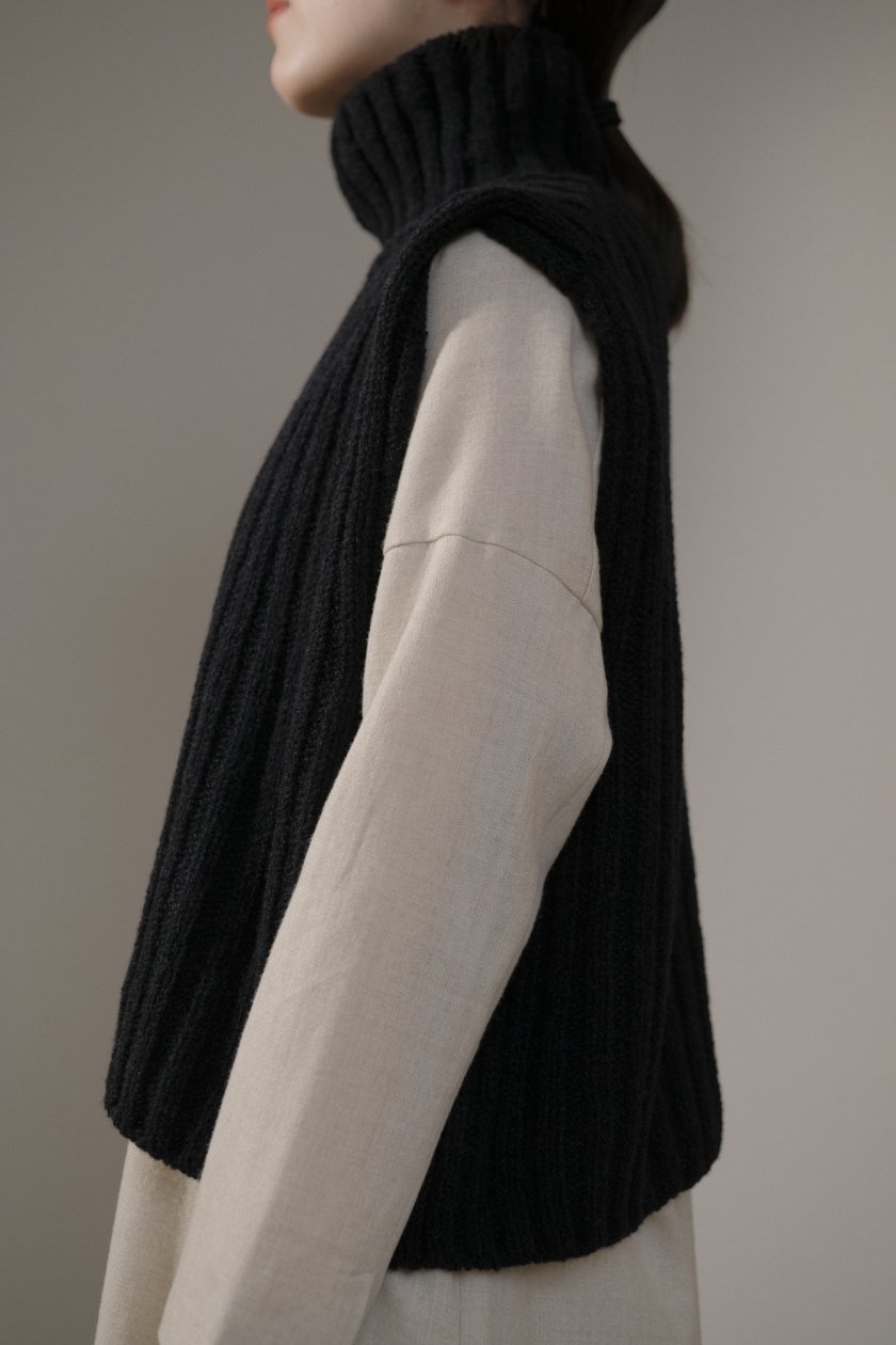 evameva / renew-wool vest. - c a b i n e t O N L I N E S T O R E