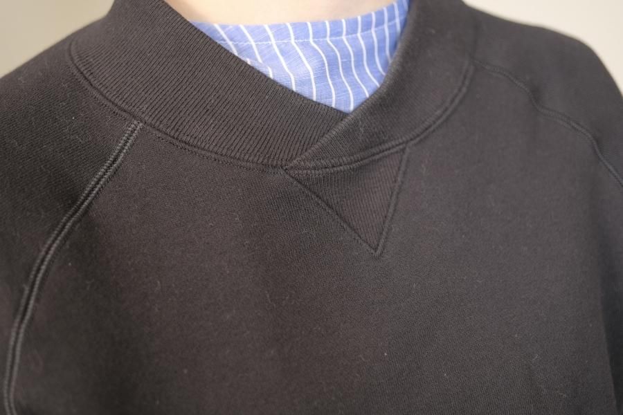 atelier naruse / コットン吊裏毛モックネックスウェット