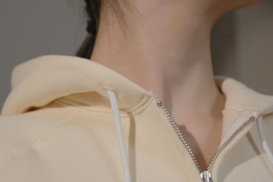 新品タグ付 atelier naruse 裏起毛 スウェット アイボリー 新品タグ付 atelier naruse 裏起毛 スウェット アイボリー