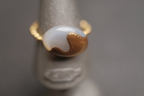 Classic Ko / Melt oval dot-line ring (brass/18GP）