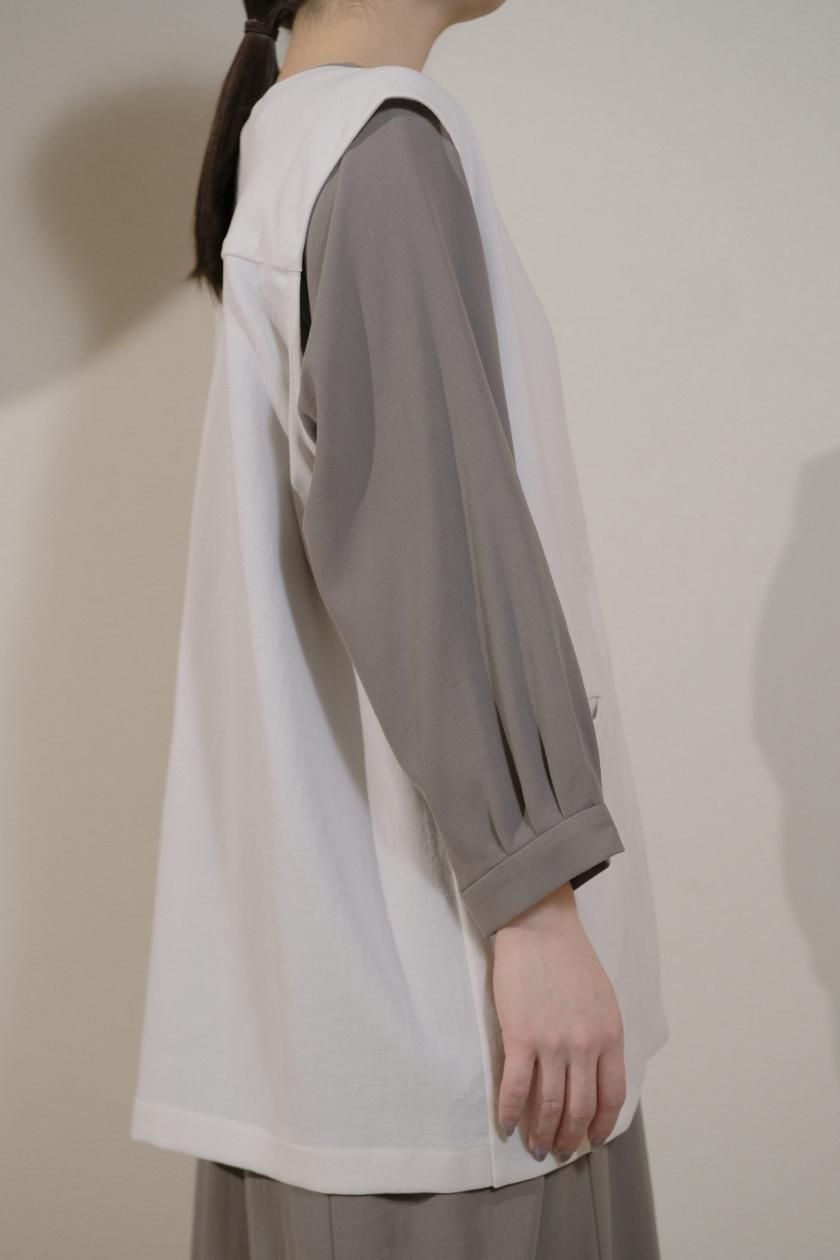 evam eva / cotton vest | 細やかなタック入りのベスト