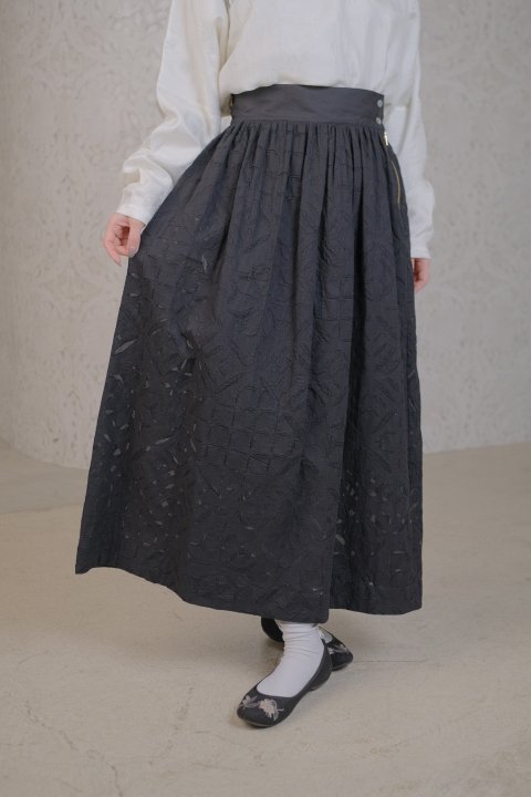 H&#233;riter / reverse applique skirt 