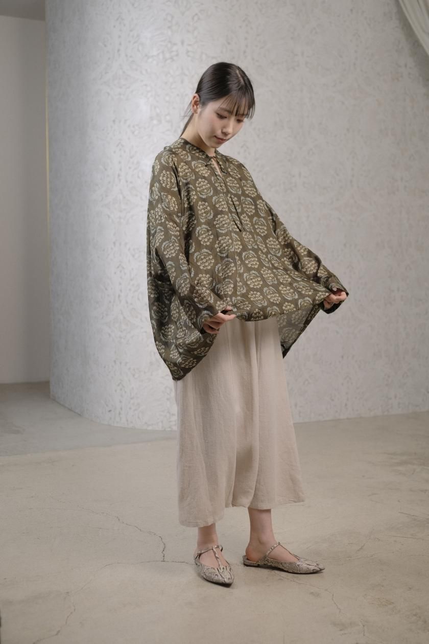 TOWAVASE / blouse(khaki) / 27-0015S | 『Leo（レオ）』インド・日本・フランスの伝統文化を融合した silk  ブラウス - c a b i n e t　 O N L I N E　S T O R E