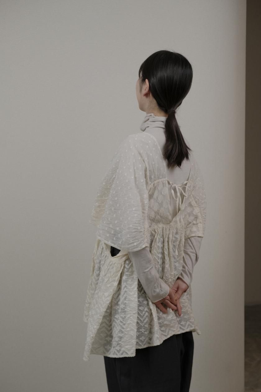 Hériter / cut jacquard blouse | エリテインド織カット