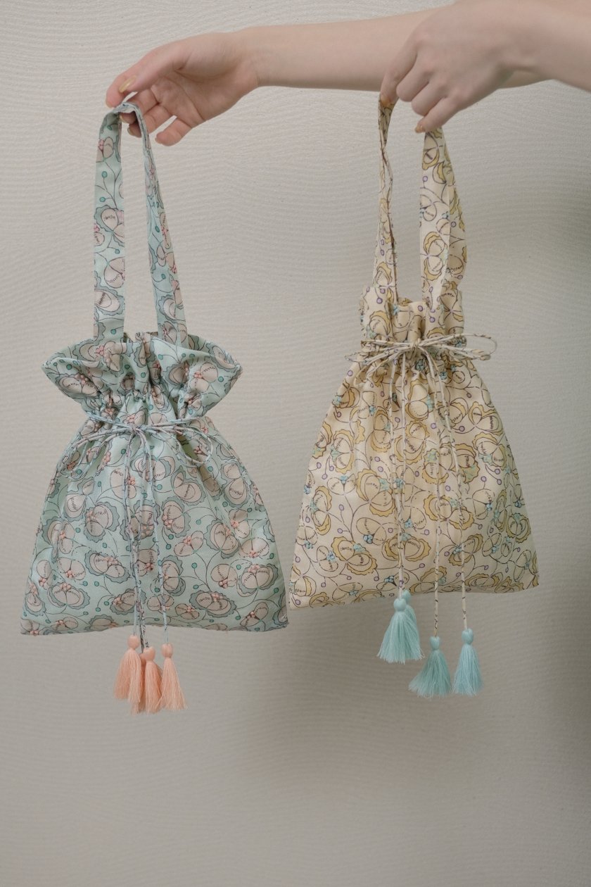 BUNON / Embroidery Drawstring Bag | 高品質な手織りKhadi生地にベンガル伝統のカンタ刺繍を施したバッグ - c  a b i n e t　 O N L I N E　S T O R E