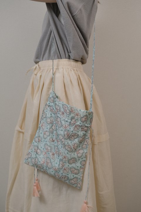BUNON / Embroidery Drawstring Shoulder Bag