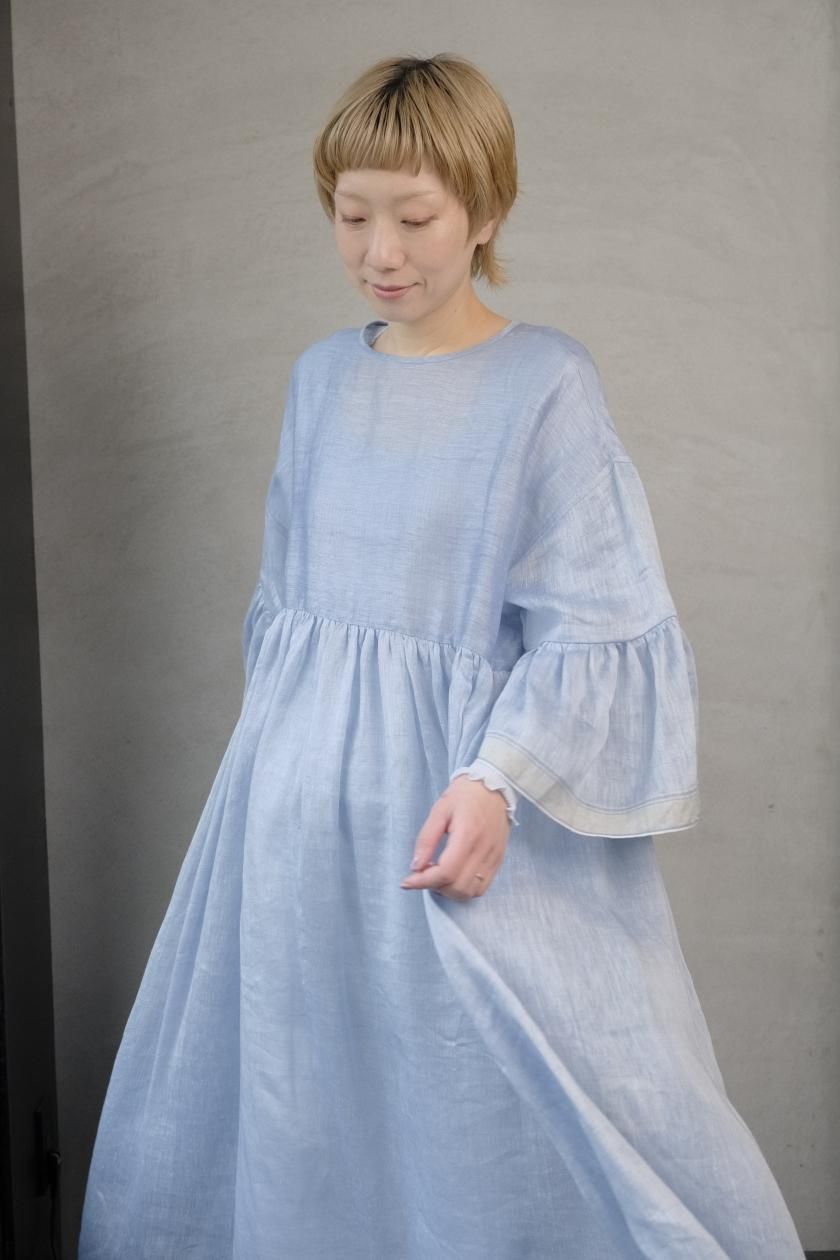 BUNON ブノン　Embroidery Frill Dress ワンピース BUNON ブノン Embroidery Frill Dress ワンピース
