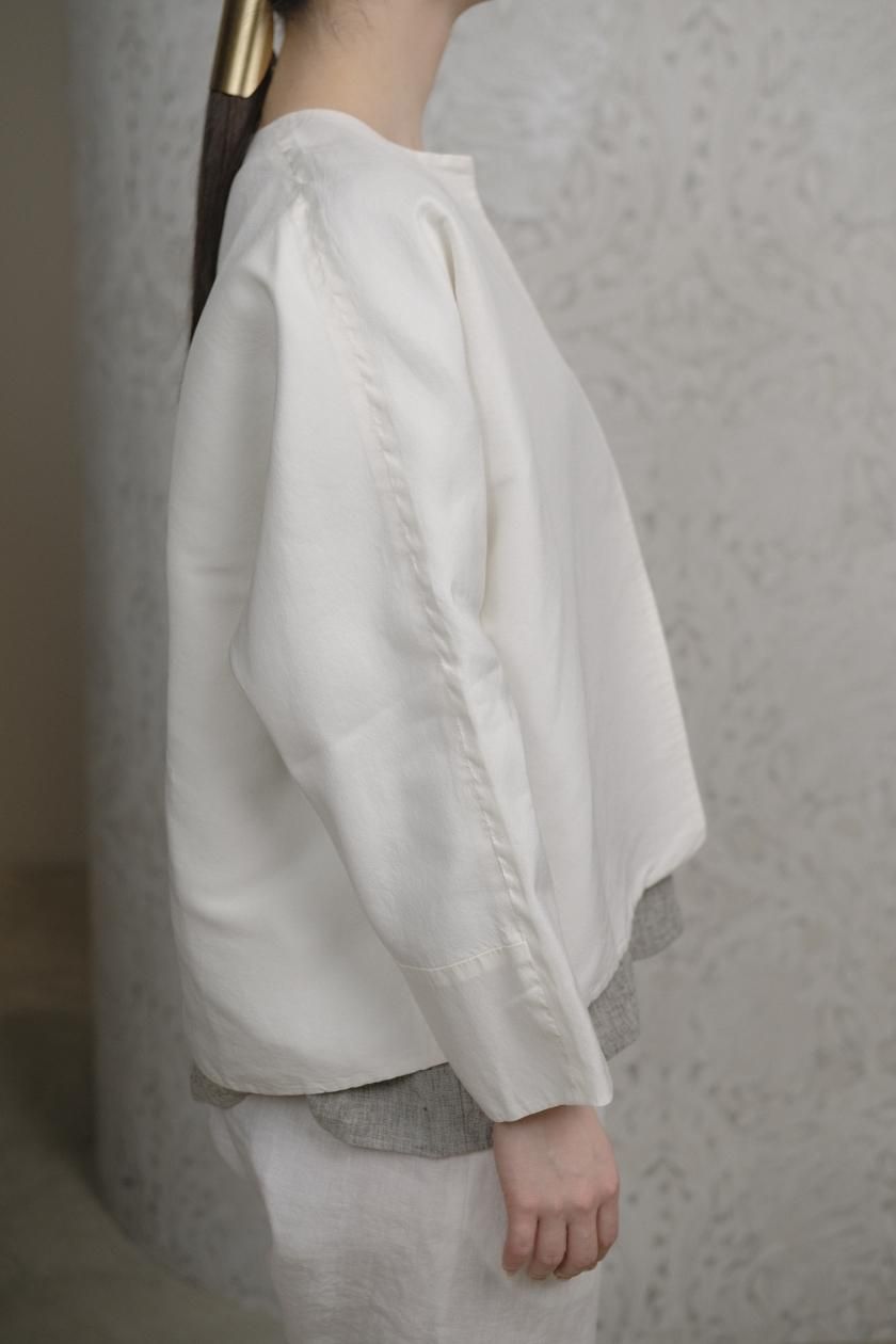 cosmic wonderのWOOL100％ ドルマンスリーブワンピース cosmic wonderのWOOL100％ ドルマンスリーブワンピース