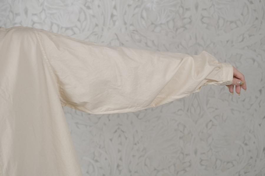 ŠP / SMOCK BLOUSE 19 | エシュペーの繊細な縫製アレンジ