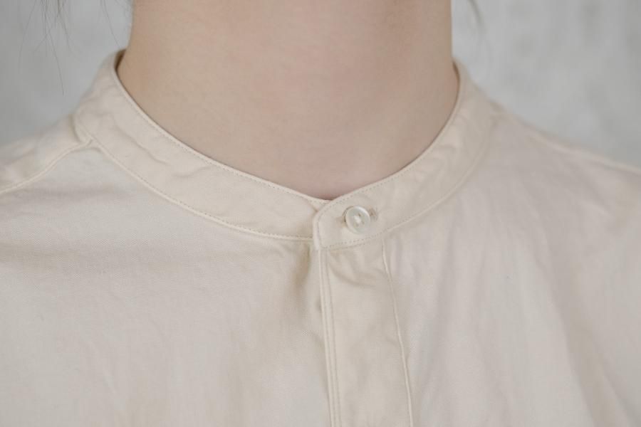 ŠP / SMOCK BLOUSE 19 | エシュペーの繊細な縫製アレンジ ŠP / SMOCK BLOUSE 19 | エシュペーの繊細な縫製アレンジ