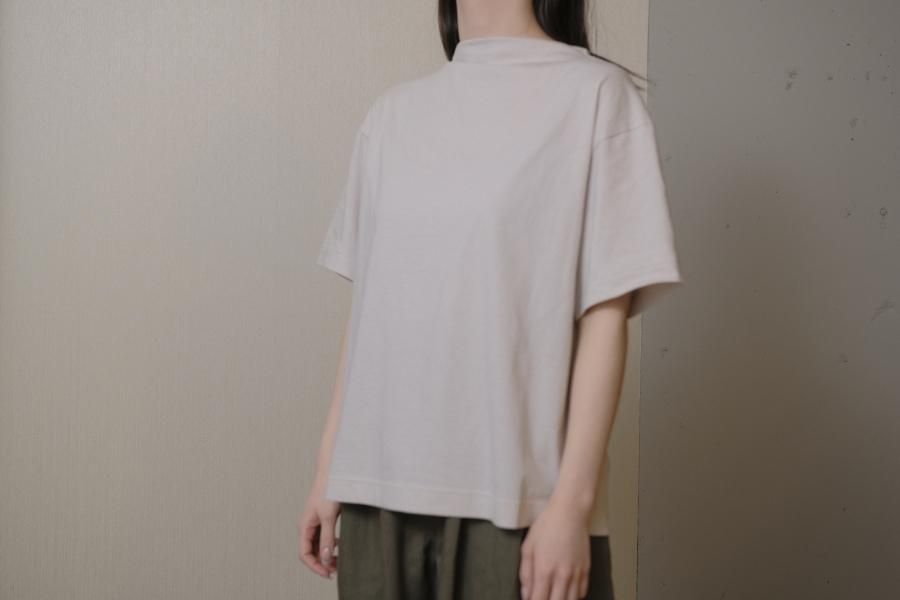 高評価レビュー atelier naruse コットンハイネックカットソー（半袖）鉛白 | トップス