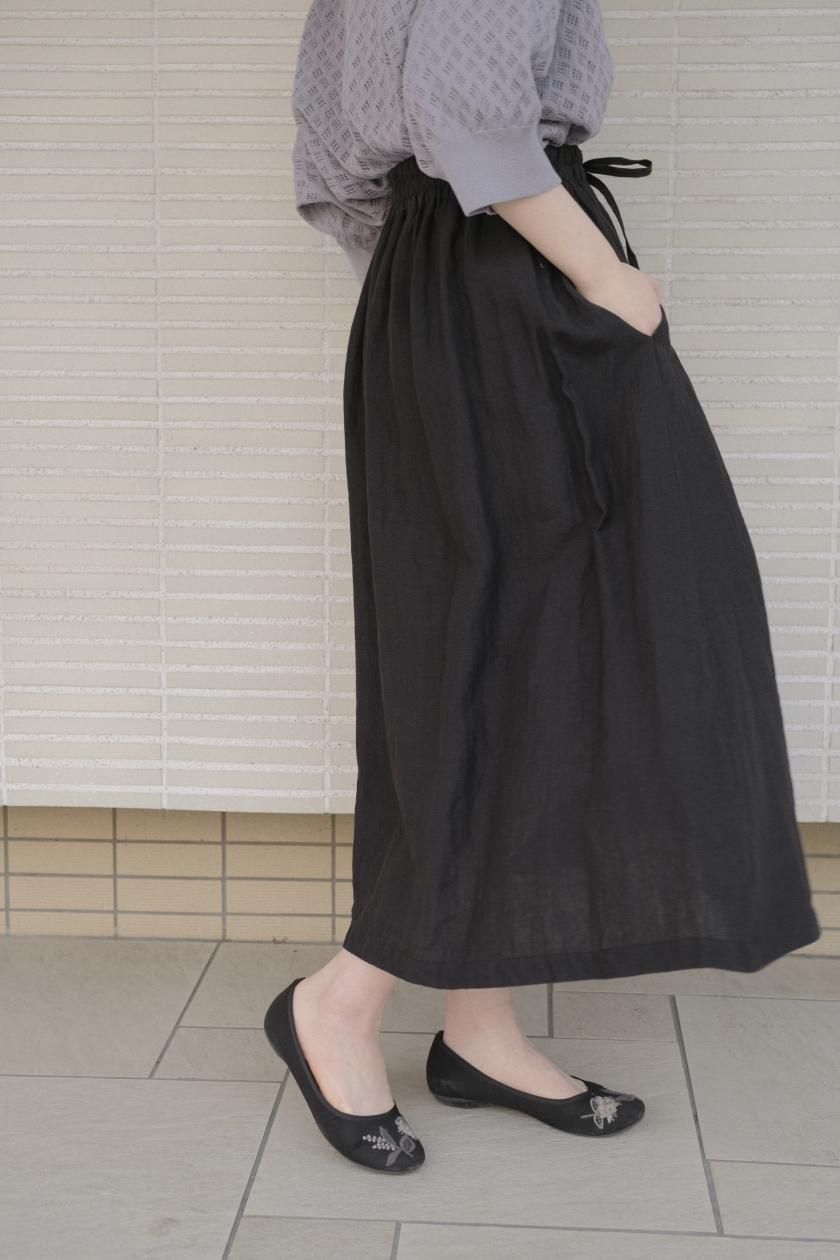 美品　アトリエナルセ 2.5万円　ウール ギャザー スカート　ウエストゴム　黒 美品 アトリエナルセ 2.5万円 ウール ギャザー スカート