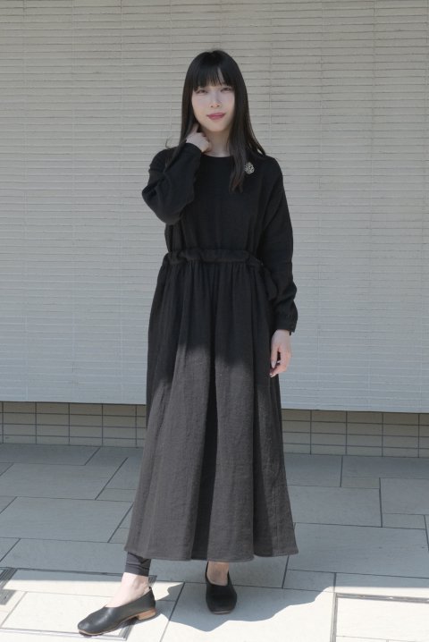 COSMIC WONDER / Old linen wool twill farmer dress (Black)