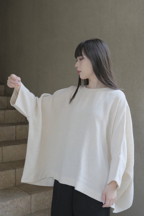 COSMIC WONDER / Old linen wool twill big square top (White)