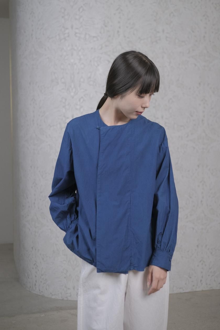 PUCCI コスミックなお星様と海の世界 艶やかシルクシャツ PUCCI コスミックなお星様と海の世界 艶やかシルクシャツ