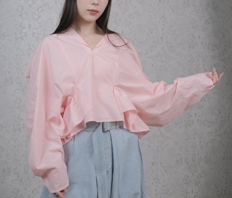 Native Village / Triangle collar blouse (pink)