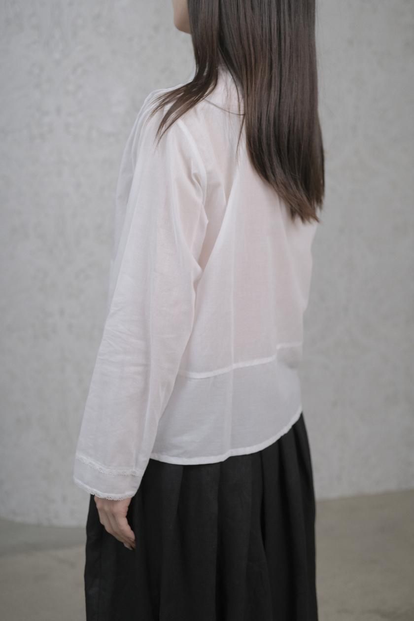 Native Village | flower 花刺繍ブラウス - c a b i n e t O N L I N E