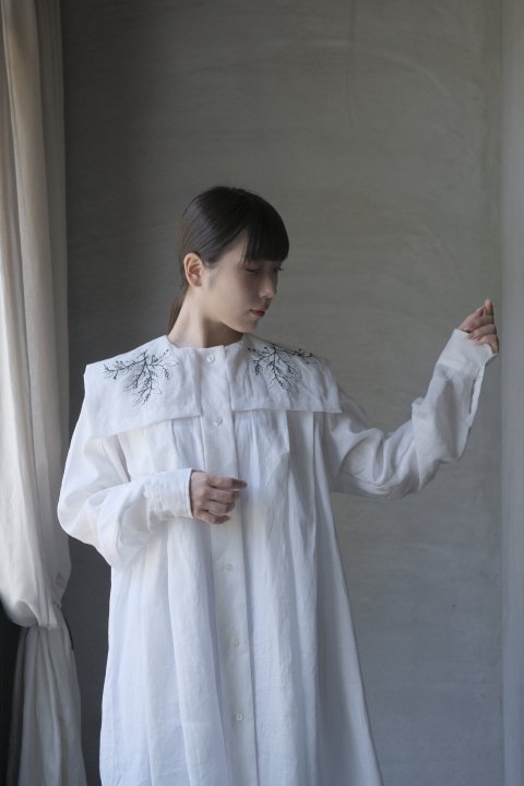 TOWAVASE / appliqu&#233; dress (whiteblack)